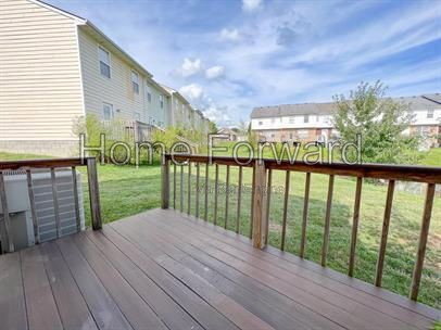 Building Photo - 216 Bass Pond Glen Dr