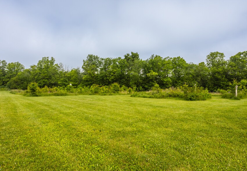 Building Photo - 1820 N 1100 E