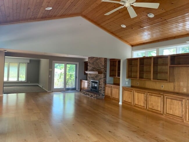 Building Photo - Beautiful 3 Bedroom Home in Middleton