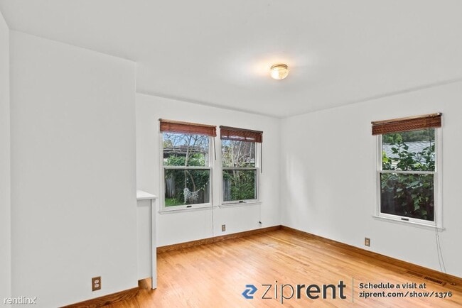 Building Photo - 4 br, 2 bath House - 2280 Hanover St, Palo...