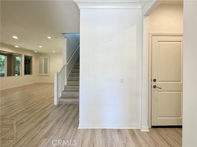 Building Photo - 38 Lupari