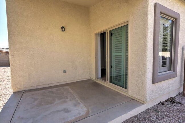 Building Photo - Rancho Sahuarita