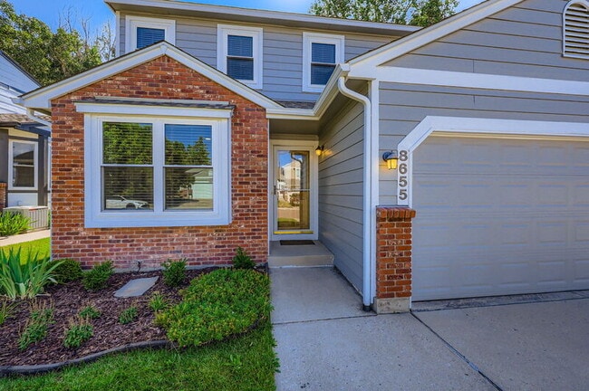 Building Photo - 8655 Boxelder Dr