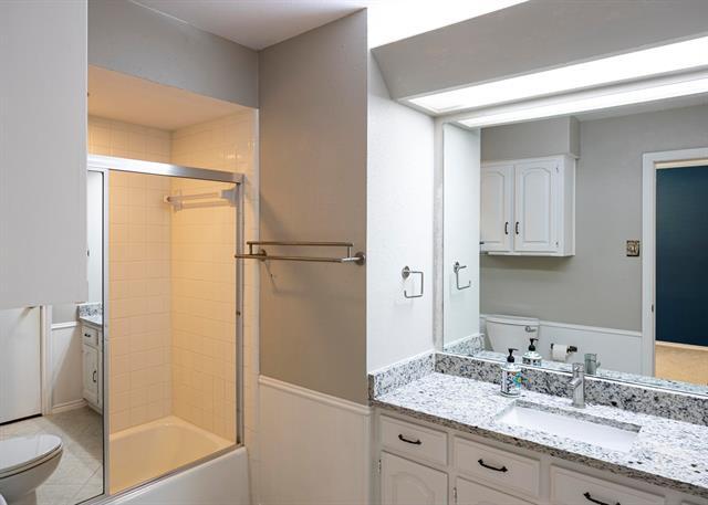 Building Photo - 2508 Chamberlain Dr