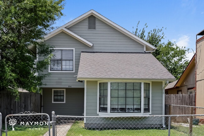 Building Photo - 2041 New Haven Dr