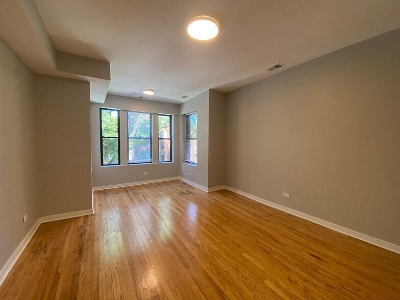 Building Photo - 1739 W Wallen Ave