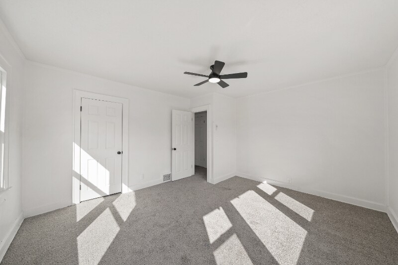 Building Photo - 5332 Highland Ave