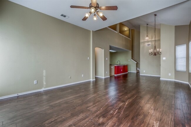 Building Photo - 10091 Summit Run Dr