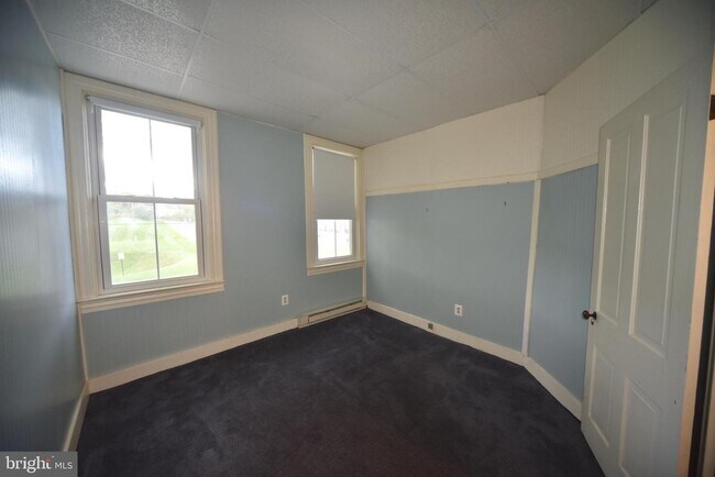 Building Photo - 4710 Schley Ave