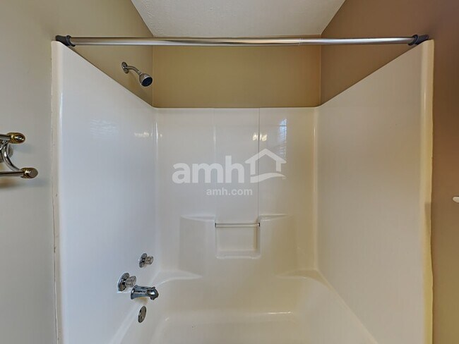 Building Photo - 1245 Kristopher Dr