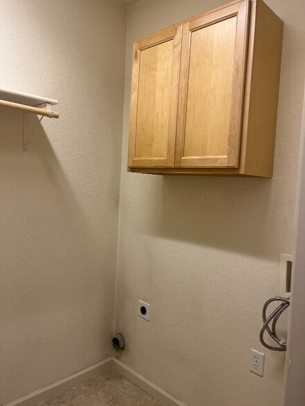 Building Photo - 6806 W 3rd St