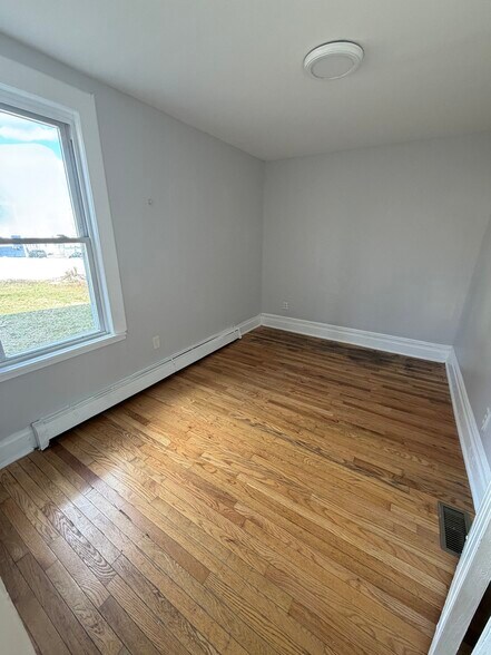 Building Photo - 75 N 15th St