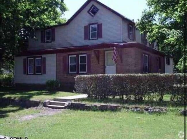 Building Photo - 205 W Flower St