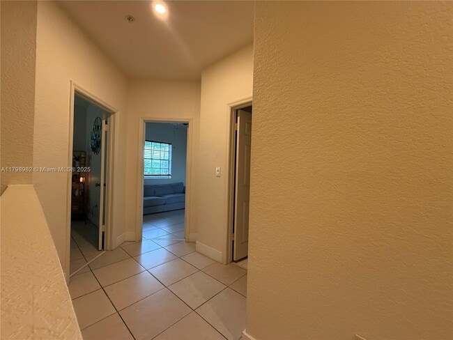 Building Photo - 5660 NW 115th Ct