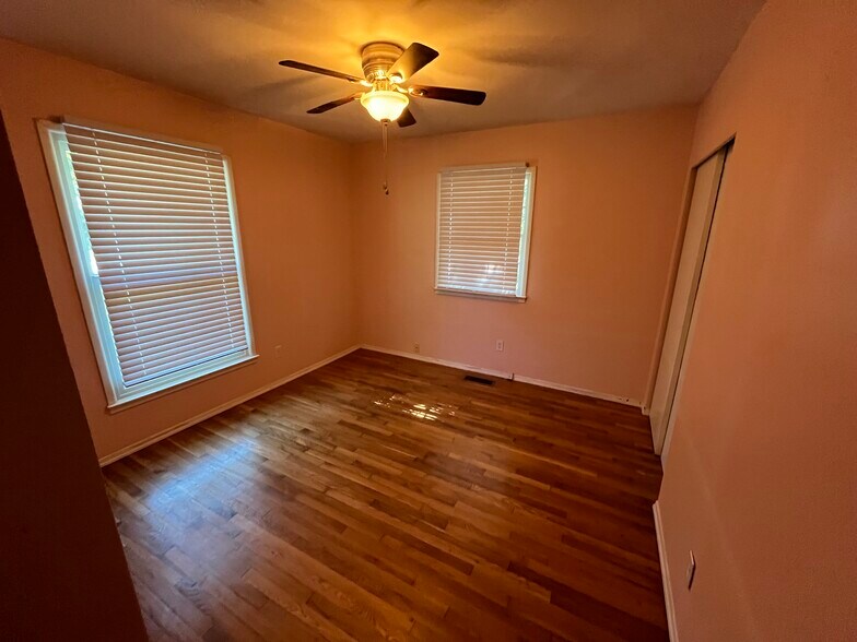 Bedroom 3 - 5316 Newhall Rd