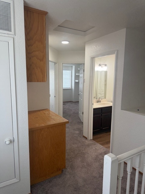 Building Photo - Tracy 3 Bedroom 2.5 Bathroom Home