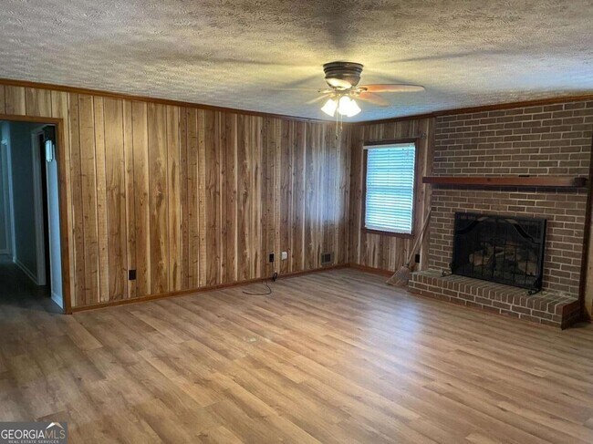 Building Photo - 119 Sawnee Dr