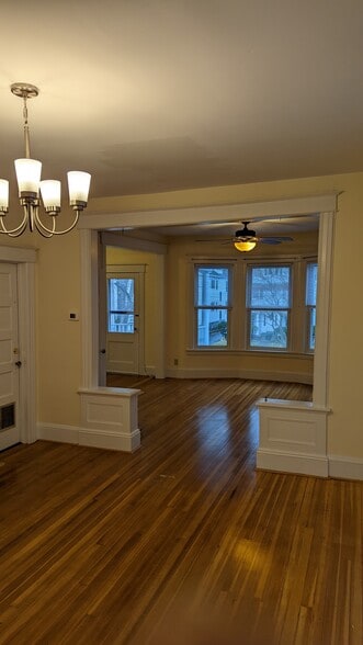 Building Photo - 61 S Pine Ave