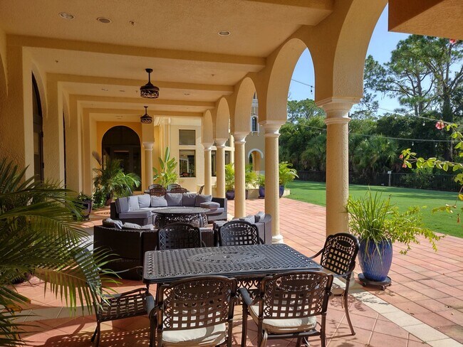 Building Photo - 101 Medici Terrace