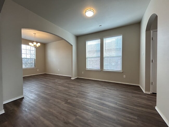 Building Photo - Large Two Story 5 Bedroom Home in Frenship Schools!