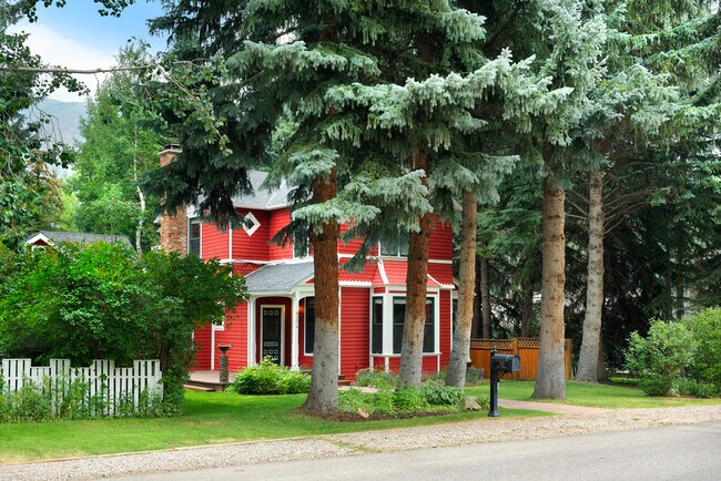 Building Photo - 420 W Francis St