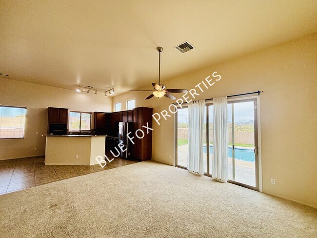 Building Photo - 7910 W Little Eagle Ct