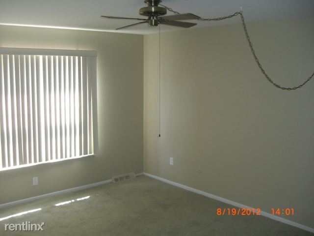 Building Photo - 2 br, 2 bath Condo - 27654 E Echo Vly Unit...