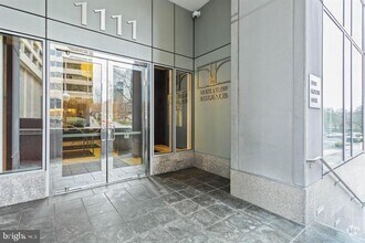 Building Photo - 1111 19th St N