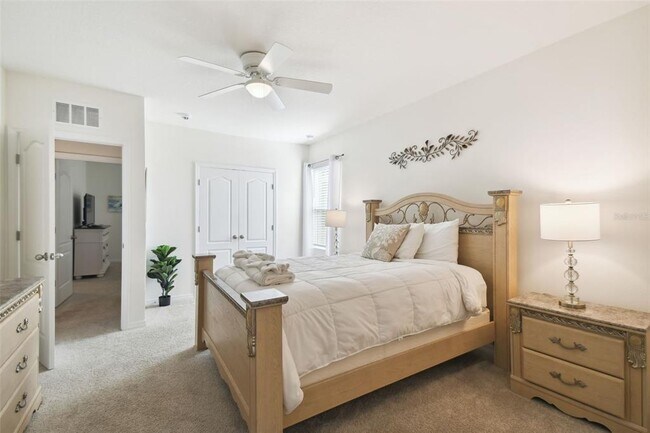 Building Photo - 7704 Oakmoss Loop