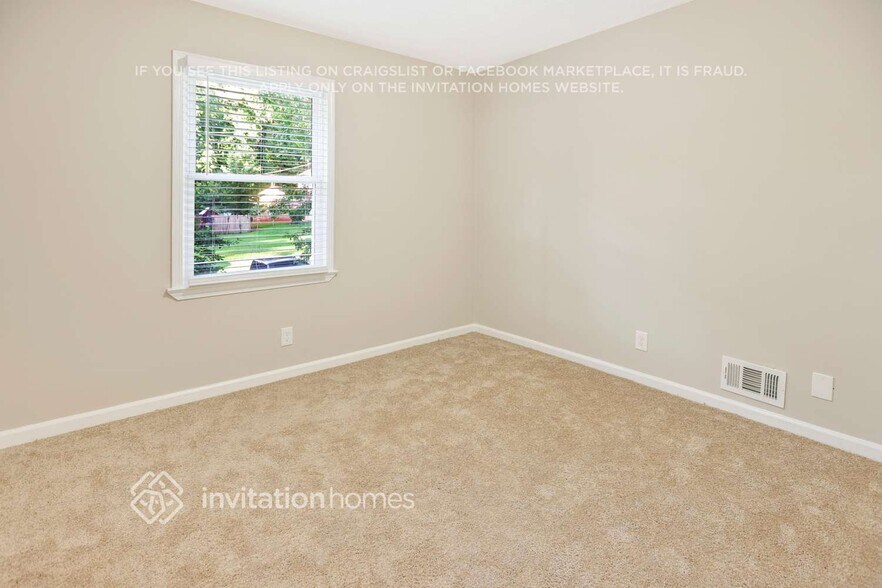 Building Photo - 3857 Pointe Bleue Dr