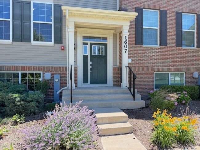 Building Photo - 1607 Carlstedt Dr