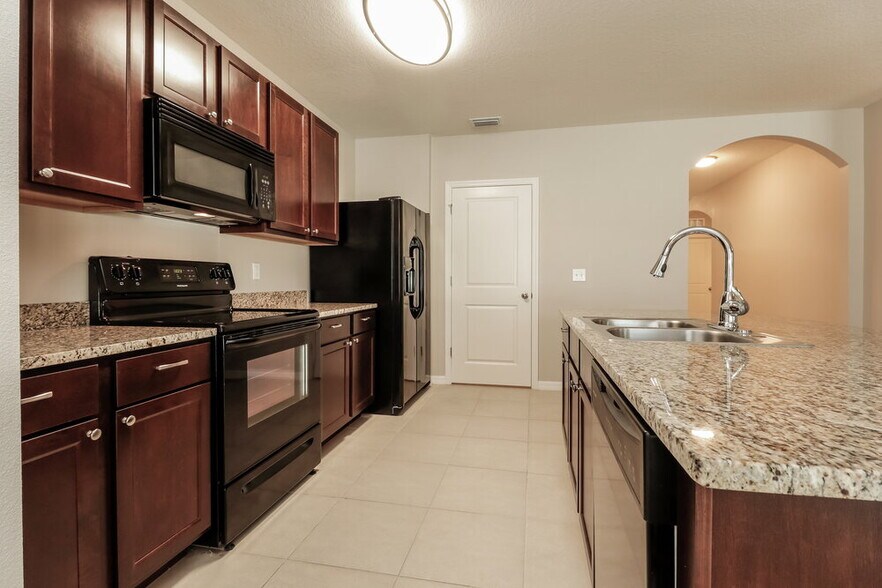 Building Photo - 3767 Bramblewood Loop