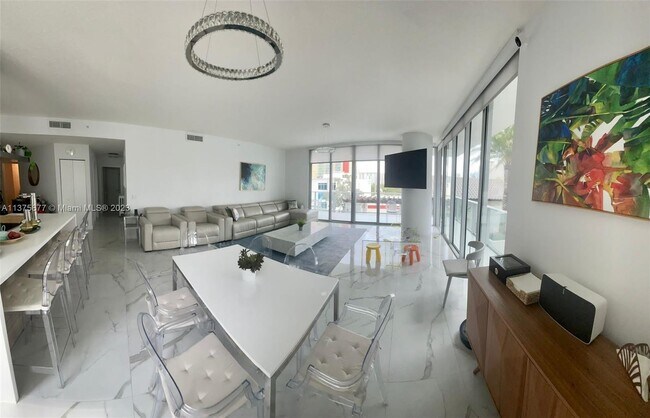 Building Photo - 330 Sunny Isles Blvd