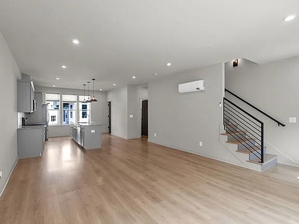 9 foot tall ceilings - 339 E Village Ln