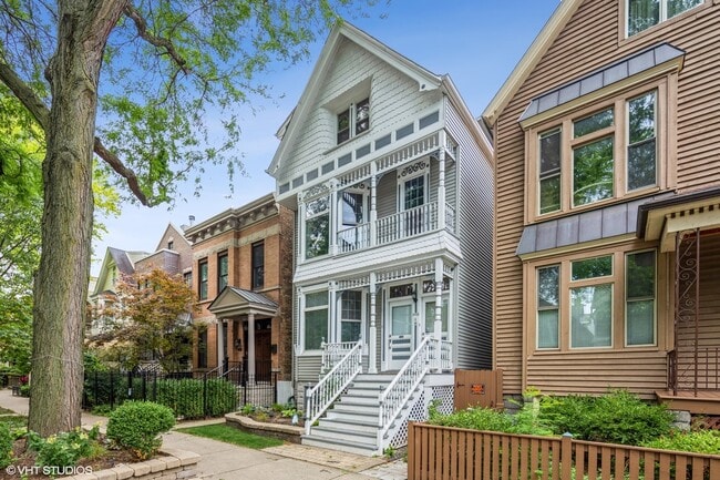Primary Photo - 3722 N Bosworth Ave