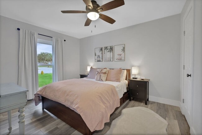 Building Photo - Rental available in Isle of Palms