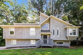 Building Photo - 3684 Linwood Way