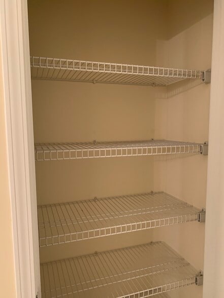 Building Photo - 11619 Stockdale Ct