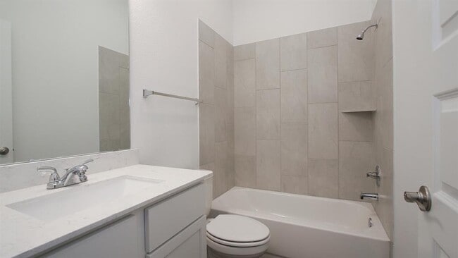 Building Photo - 13610 Thunder Stone Ln