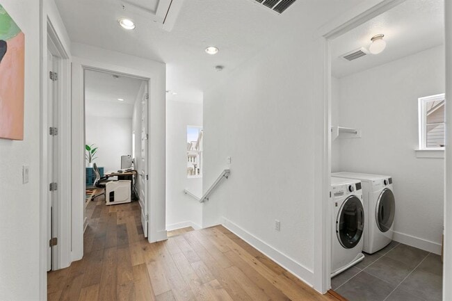 Building Photo - 4501 Night Owl Ln