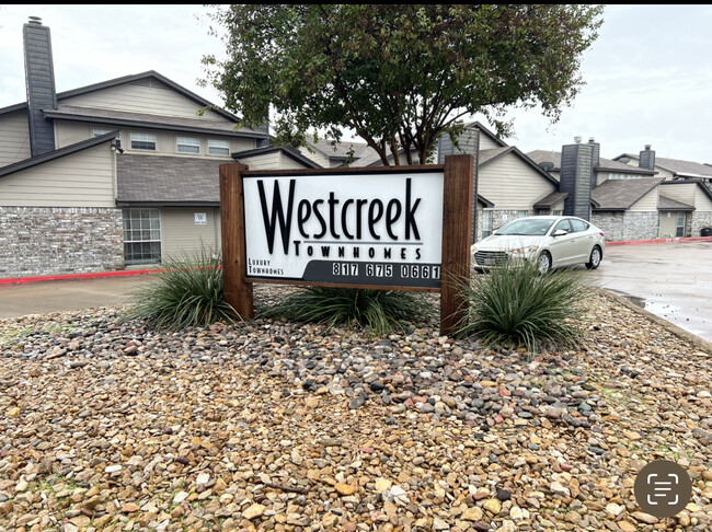 Primary Photo - 5965 Westcreek Dr