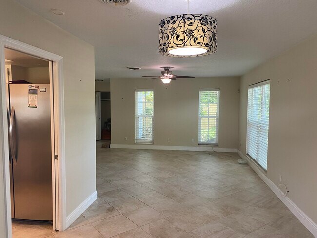 Building Photo - 1435 Wyn Cove Dr