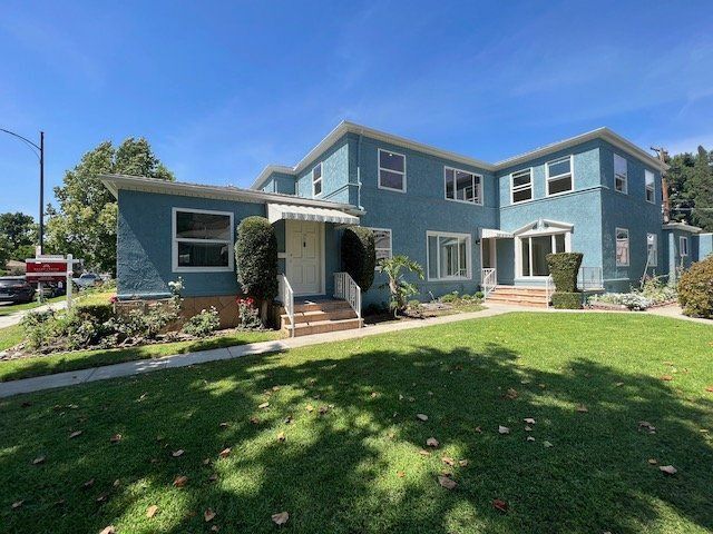 Building Photo - 124 N Pass Ave