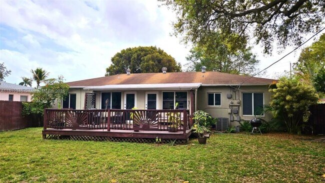 Building Photo - 2 bedroom in Miami FL 33161