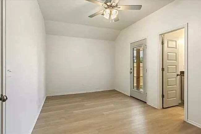 Building Photo - 1324 SW New York Ave