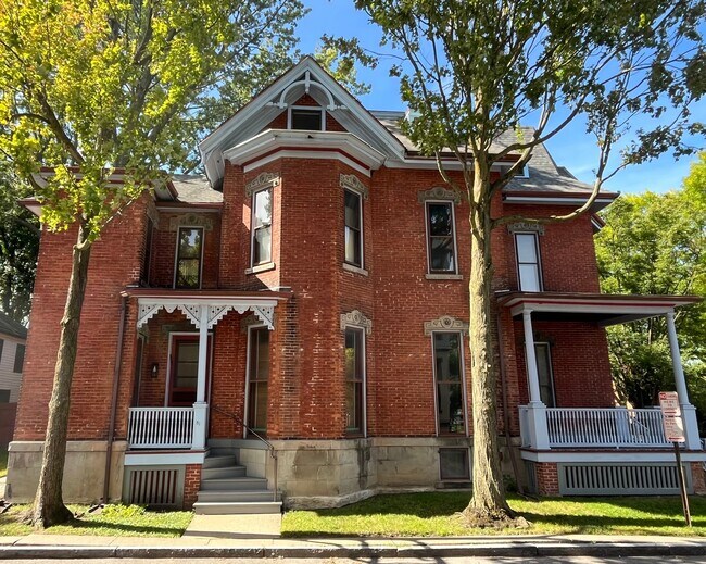 Building Photo - 101 Troup St