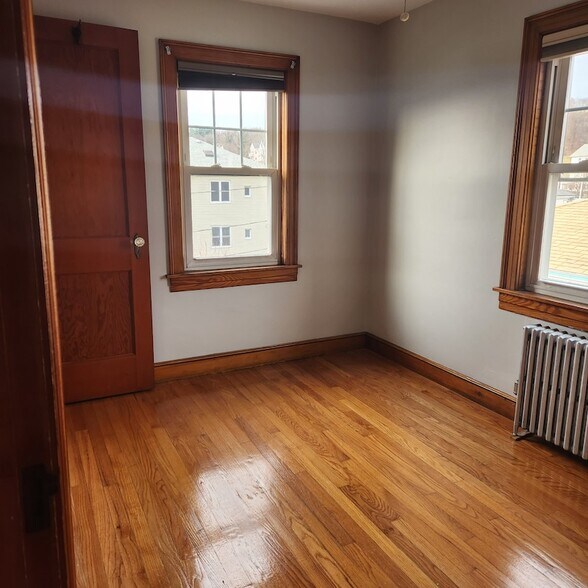 Building Photo - 5 Liscomb St