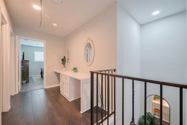 Building Photo - 14688 Perthshire Rd