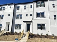 Building Photo - 4 Bedroom Luxury Townhome close to Raleigh Downtown