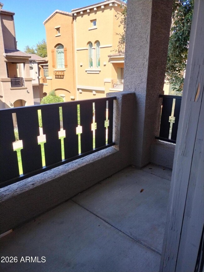 Building Photo - 16825 N 14th St